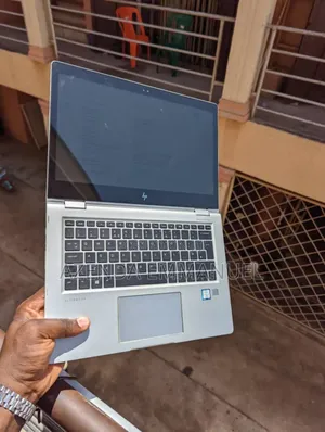 Photo - Laptop HP EliteBook X360 1030 G2 16GB Intel Core I5 SSD 512GB