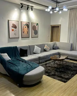 Modern 3-Bedroom Shortlet Apartment With Ps5