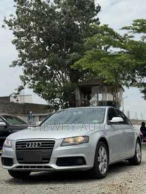 Audi A4 2.0T Premium Quattro 2011 Silver