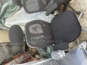 Ergonomic Swivel Chair