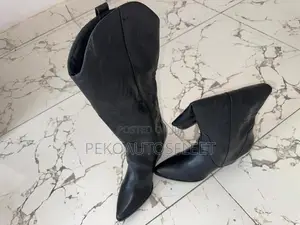 Fashion Black Boot