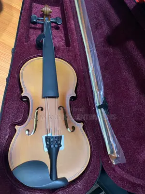 Yamaha 4/4 Full-Size Acoustic-Electric Violin.