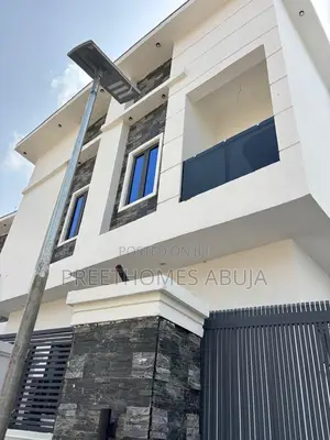 3 Bedroom Terrace for Sale.