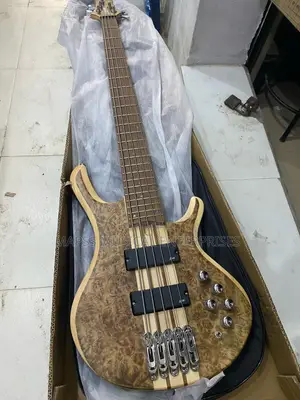 Active Bass Guitar Luxars S-B60 Five String Active Bass