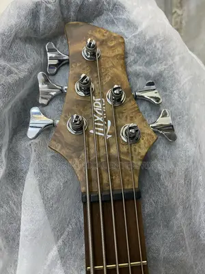 Active Bass Guitar Luxars S-B60 Five String Active Bass