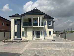 4bdrm Duplex in Oluyole Estate for sale