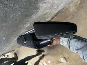 2 Back Headrest Toyota Rav4 2014-16 Available