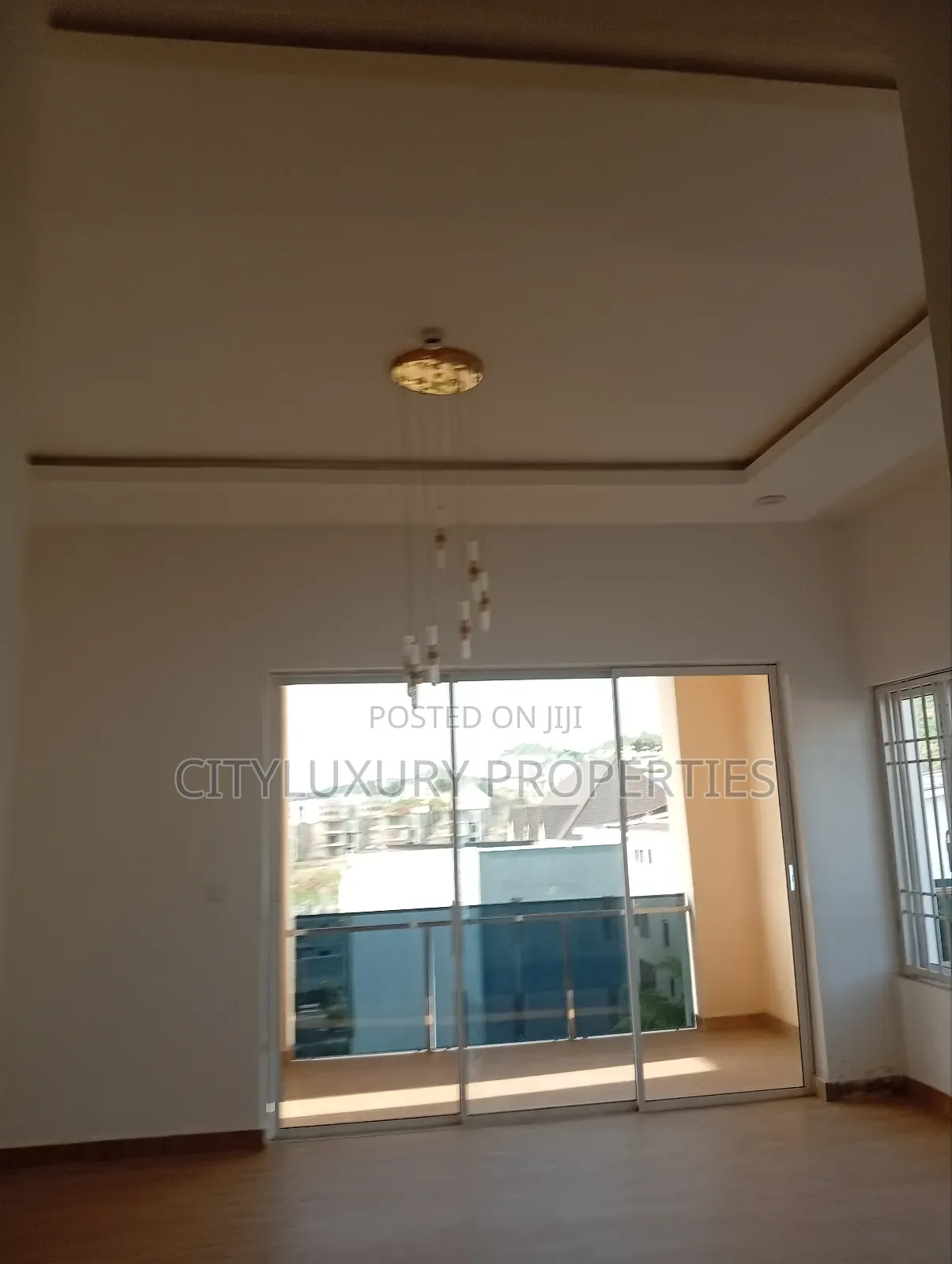 6bdrm Maisonette in Guzape District for sale