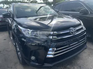 Toyota Highlander XLE V6 4x4 (3.5L 6cyl 6A) 2016 Black