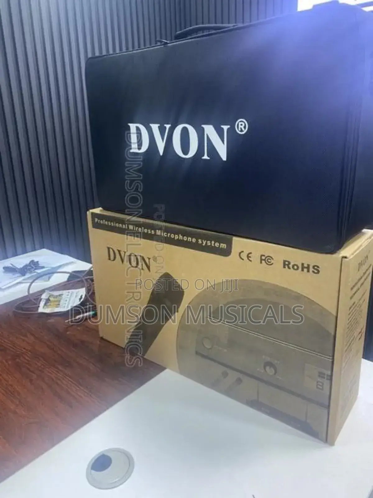 Dvon Two Handle Wireless Microphone System