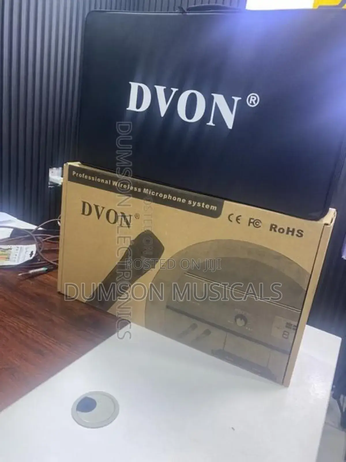 Dvon Two Handle Wireless Microphone System
