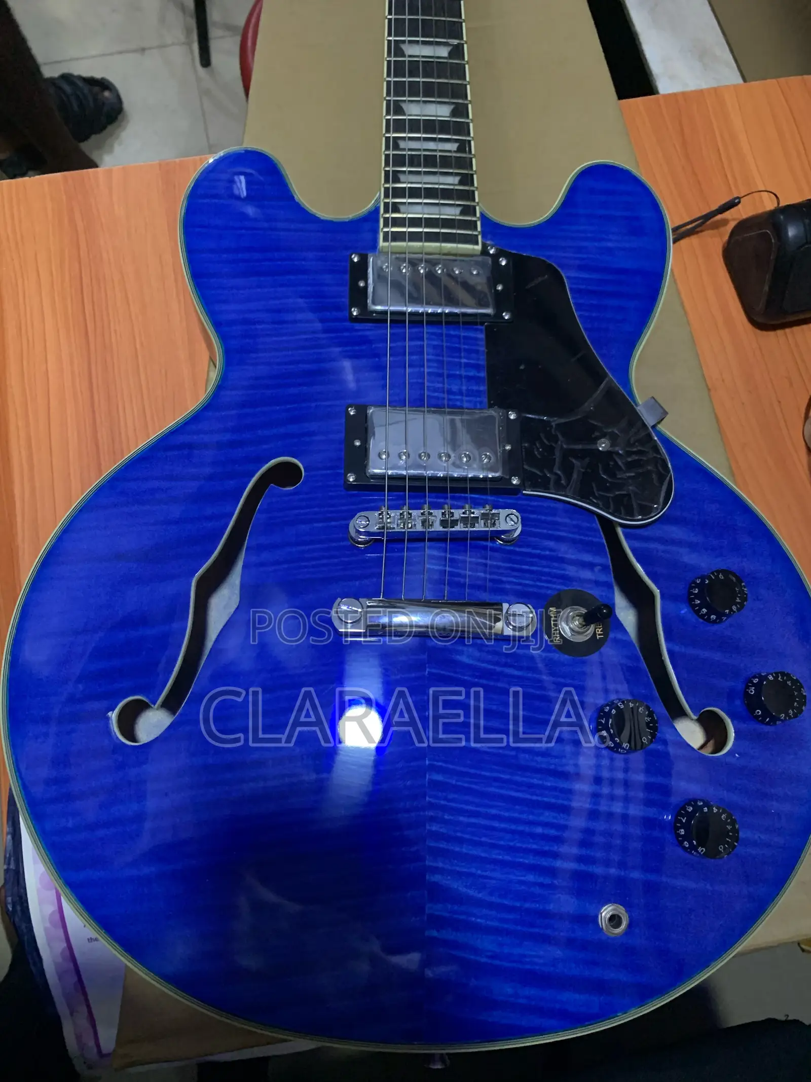 Epiphone Es-175 Electric Guitar.