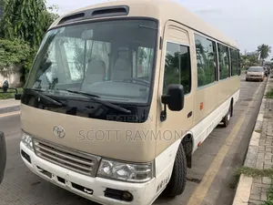 Toyota Coaster 2015