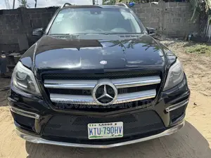 Mercedes-Benz GL-Class GL 550 2013 Black