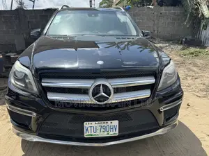 Mercedes-Benz GL-Class GL 550 2013 Black