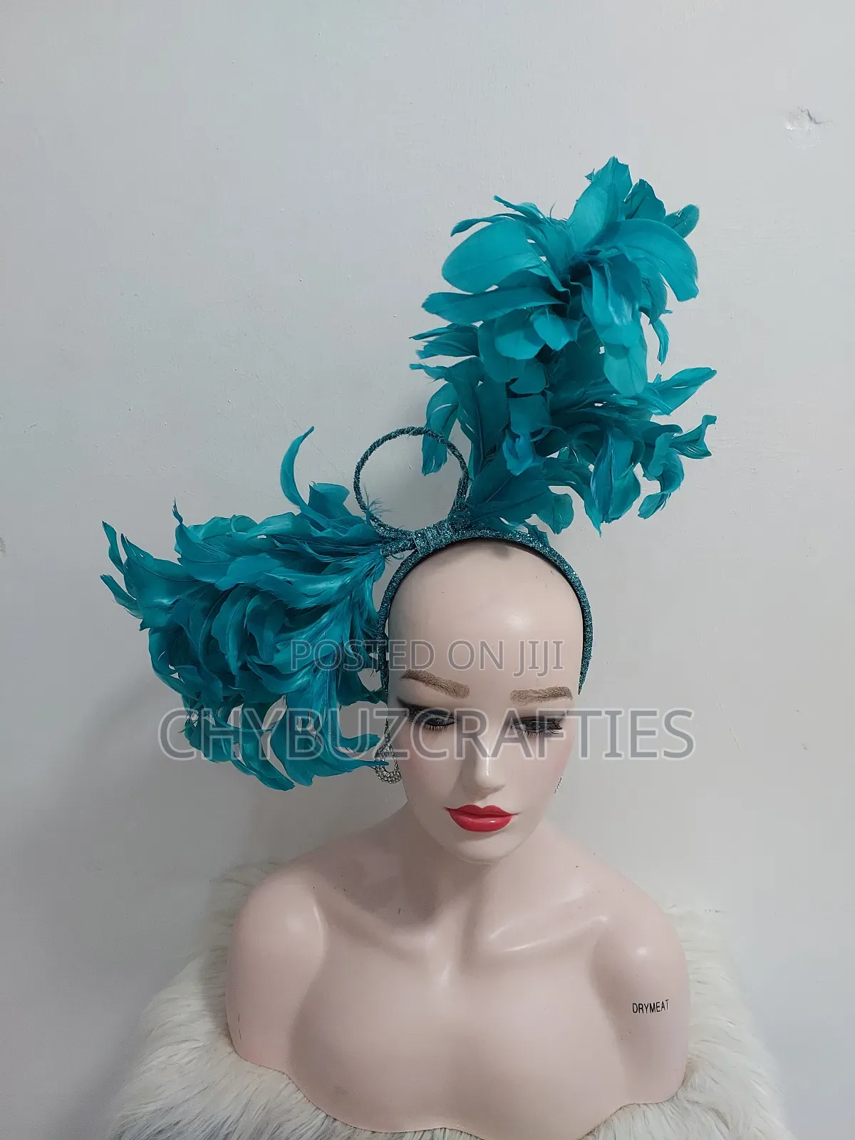 Mint Green Feathered Facinator