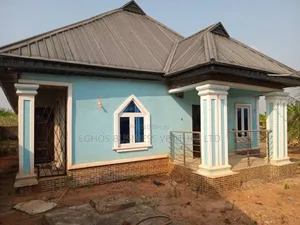 2bdrm Block of Flats in Obagie, Benin City for sale