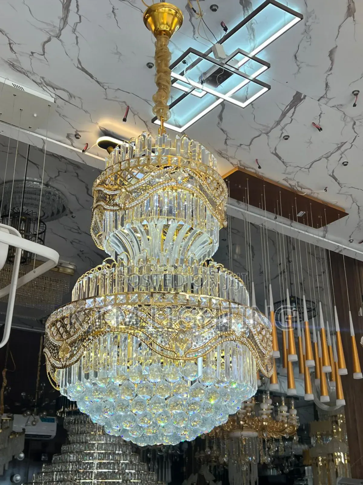 Luxurious Crystal Chandelier