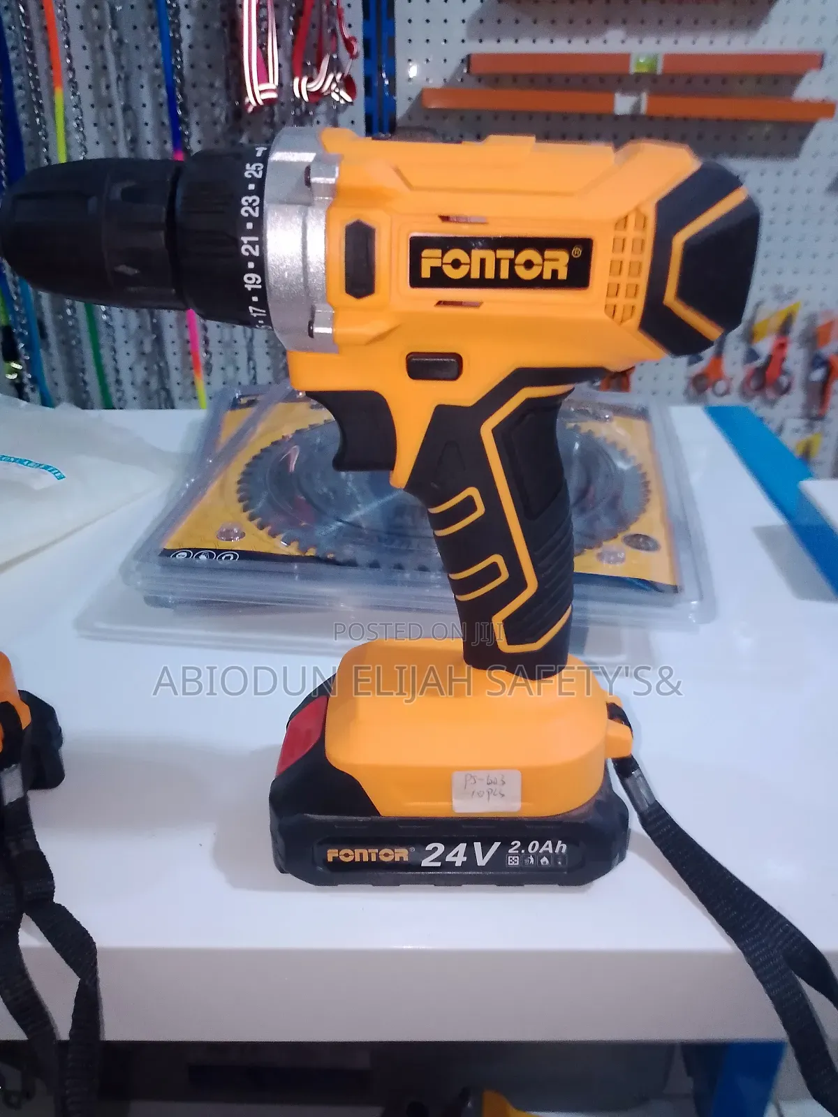 Cordless Battery Charging Drilling and Screwing Machine