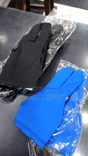 Snooker Gloves