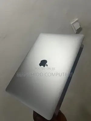 Laptop Apple MacBook Pro 2020 16GB Intel Core i5 SSD 512GB
