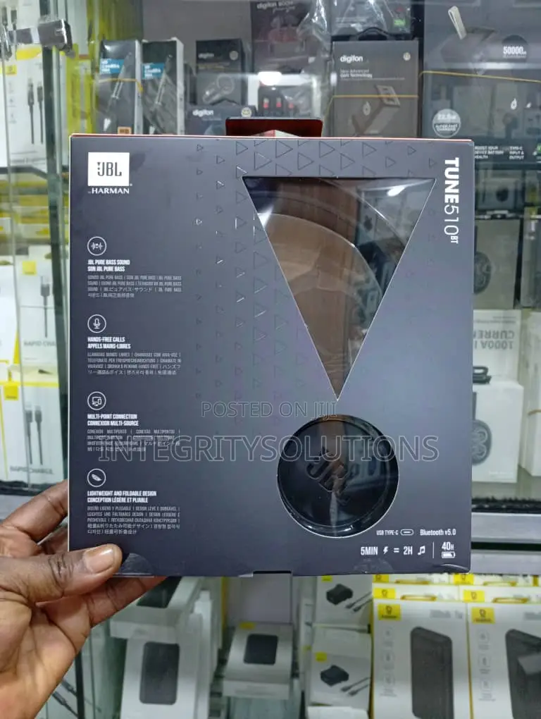 JBL Tune 670
