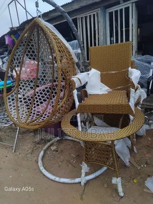 Big Restaurant Set of 4 Chairs With Table and Swing