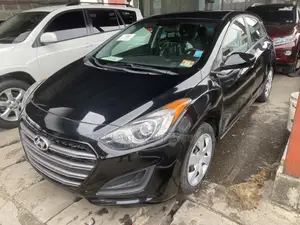 Hyundai Elantra Value Edition Sedan FWD (2.0L 4cyl 6A) 2017 Black