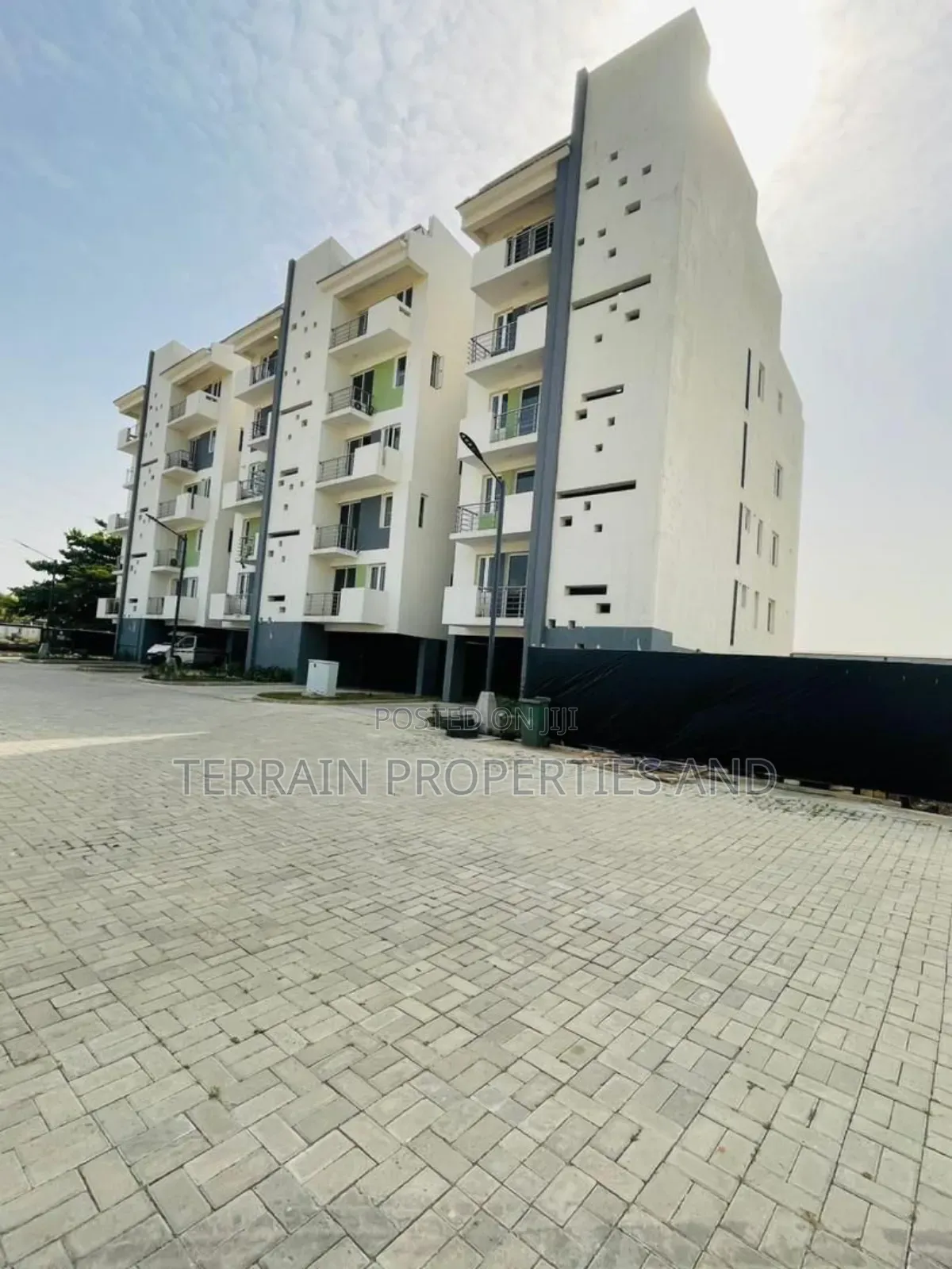 1bdrm Apartment in Ilupeju for sale