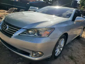 Photo - Lexus ES 350 2010 Silver