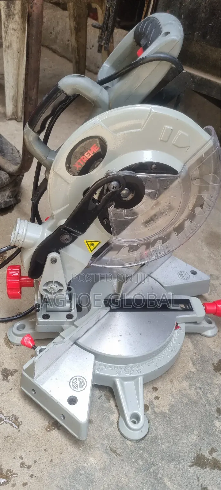Miter Saw Machine