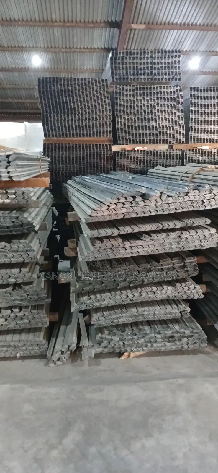 Ceiling Wall Angle for Gypsum/Plaster Board