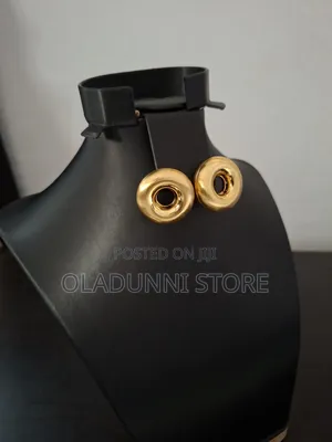 Circle Shape Replica Earring