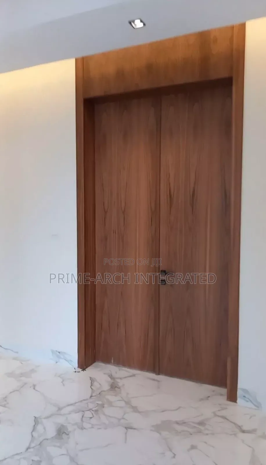 Strapest Doors