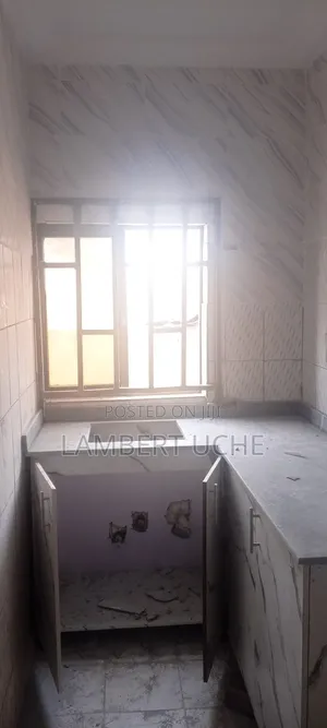Photo - 1bdrm Block of Flats in Dutse-Alhaji for rent
