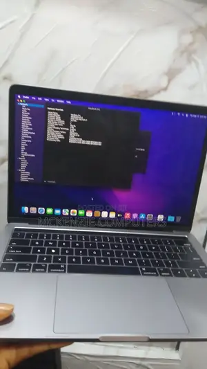Laptop Apple MacBook Pro 2017 16GB Intel Core I7 SSD 256GB