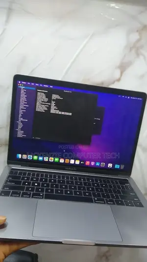 Laptop Apple MacBook Pro 2017 16GB Intel Core I7 SSD 256GB