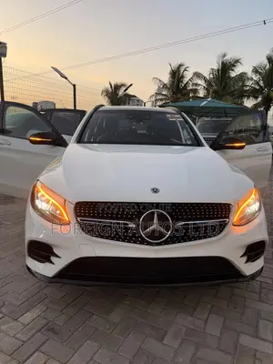 Mercedes-Benz GLC-Class 2019 White
