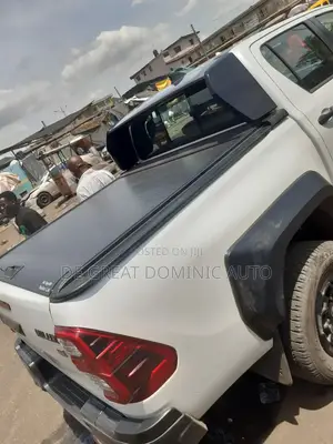 Manual Rolling Boot Cover With Gr Spots Spoiler Hilux 2024