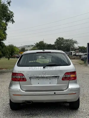 Mercedes-Benz 200 2001 Silver