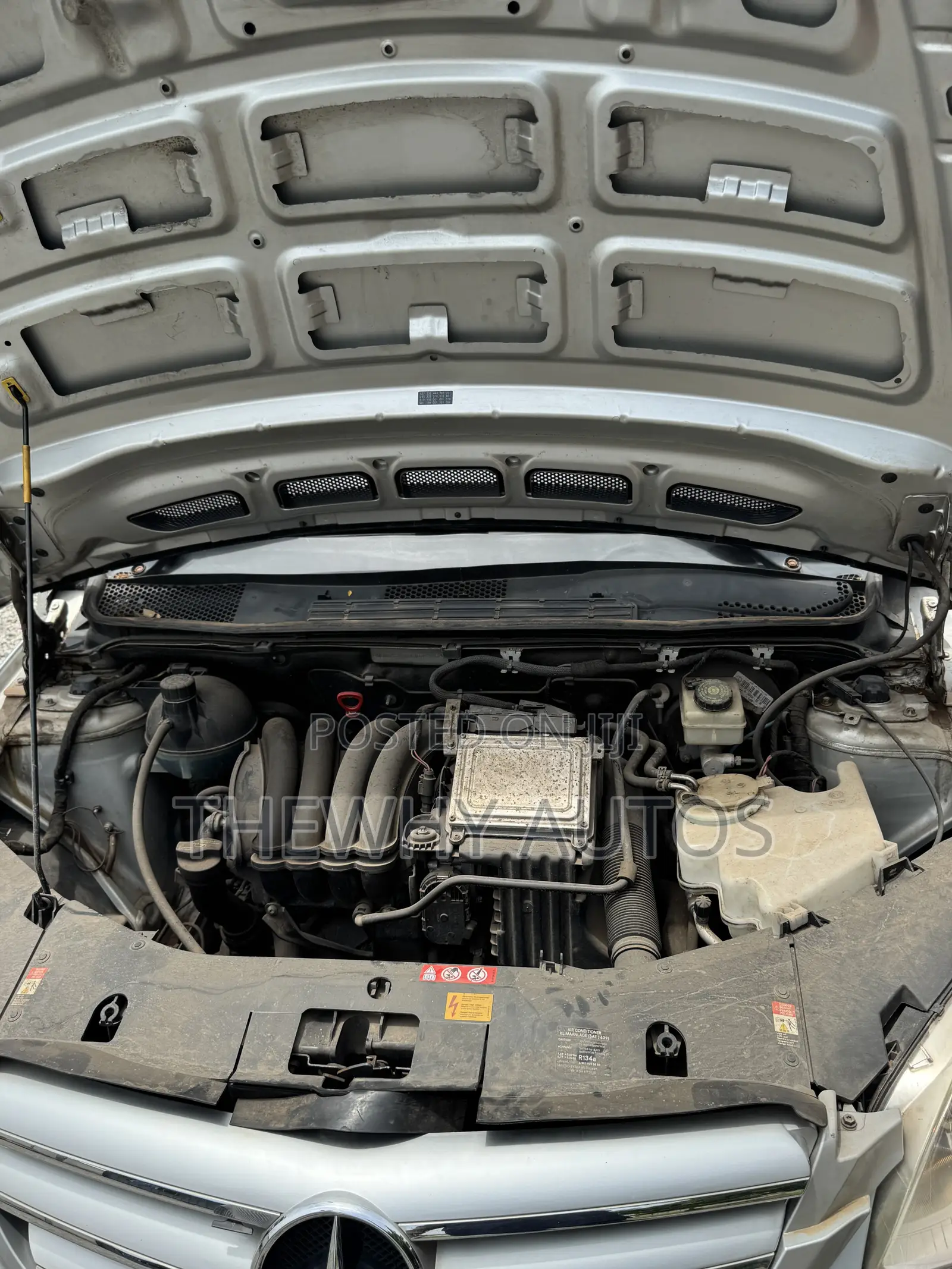 Mercedes-Benz 200 2001 Silver