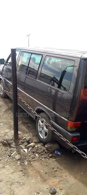 Volkswagen Transporter 2000 Grey