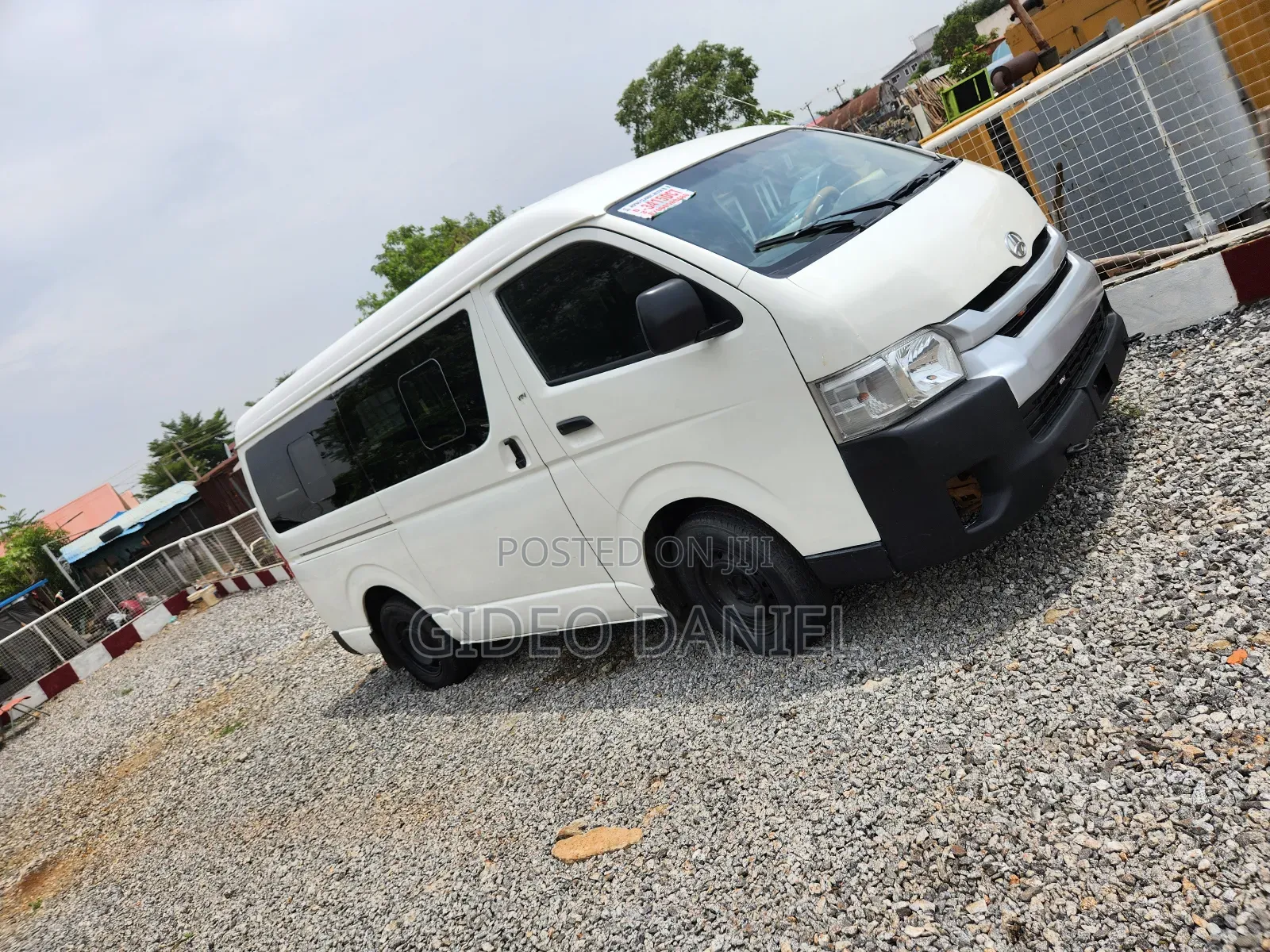 Toyota HiAce 2012 White