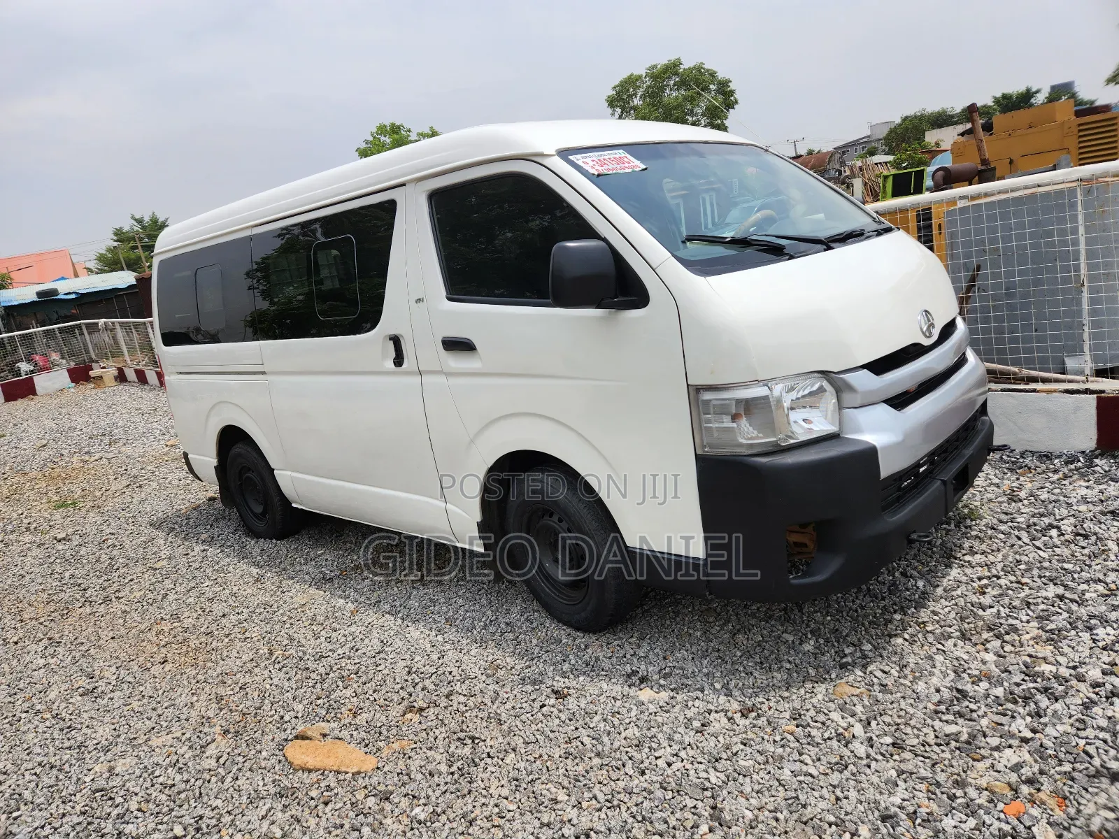 Toyota HiAce 2012 White