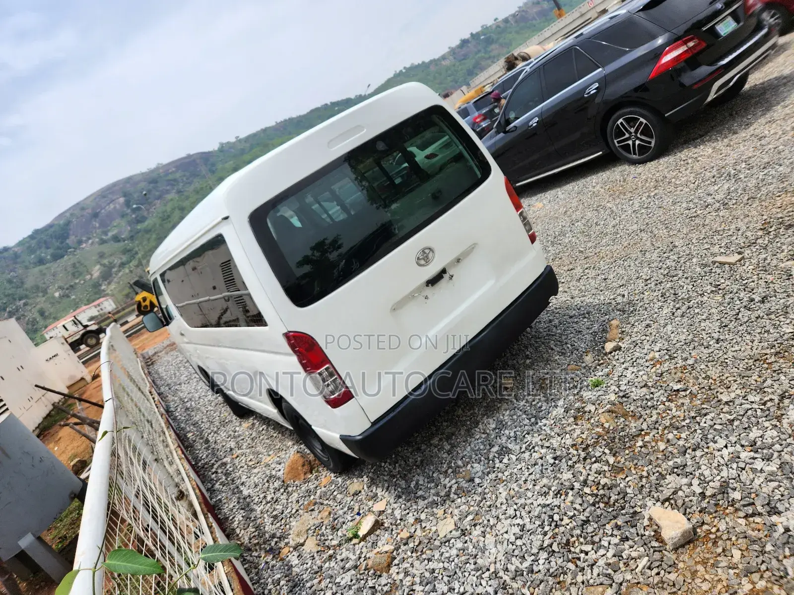 Toyota HiAce 2012 White