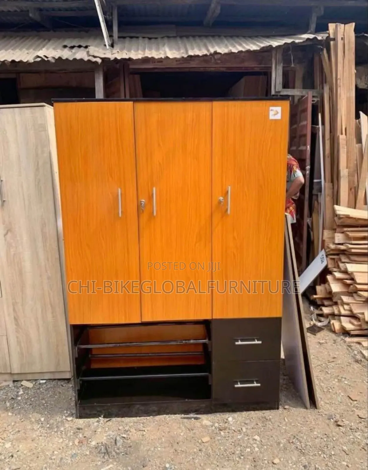 Solid Big Wardrobe 4 By 6 Ft 4 X 6 Ft 4 * 6 ........