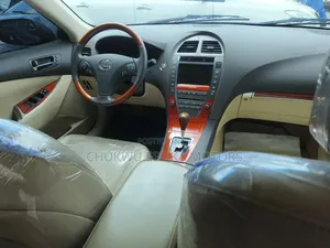 Lexus ES 350 2011 Black
