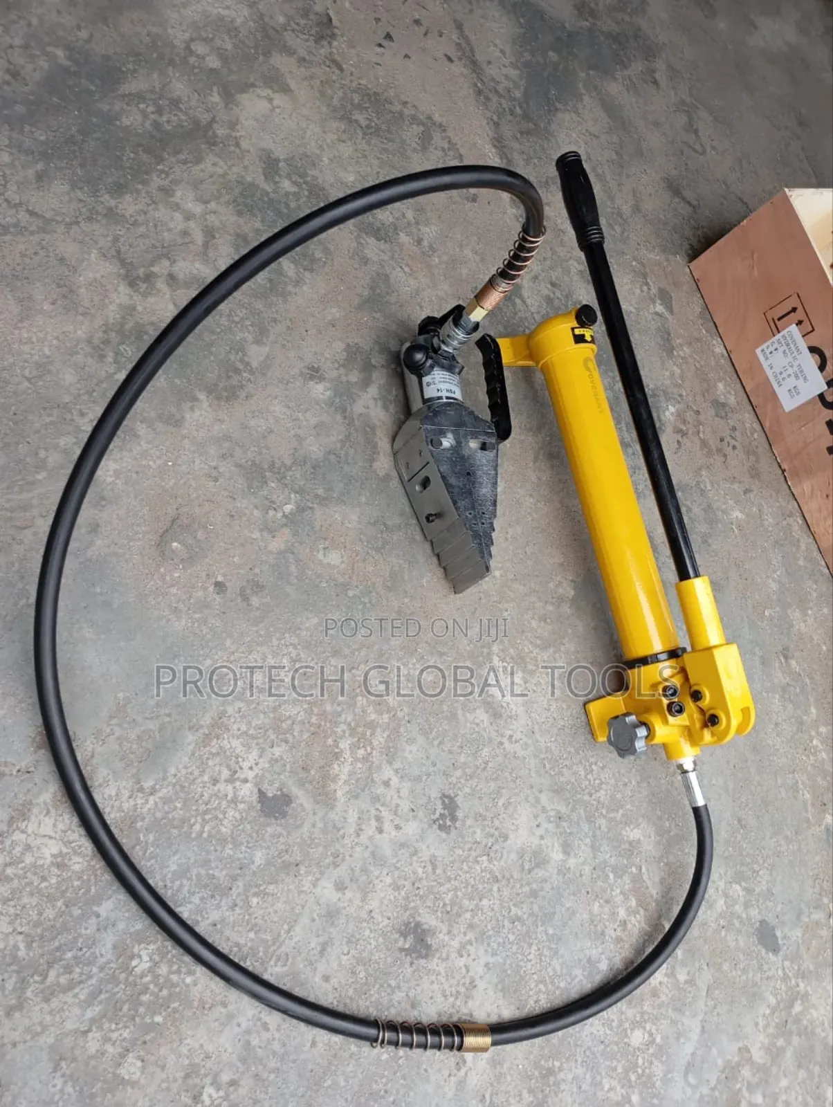 Hydraulic Flange Spreader