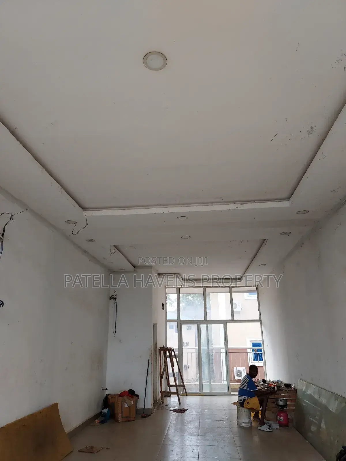 Massive Space to Let