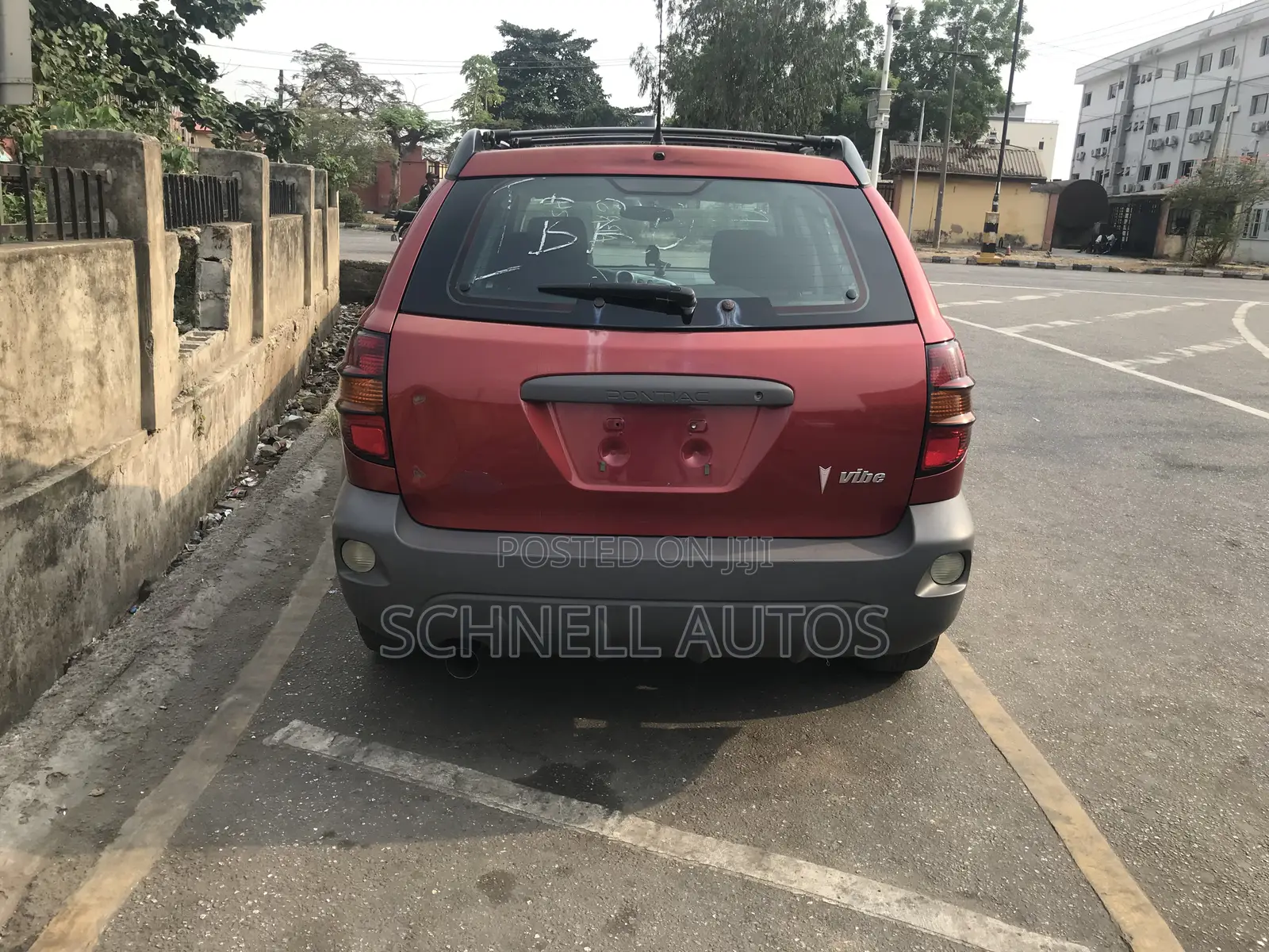 Pontiac Vibe Automatic 2004 Red